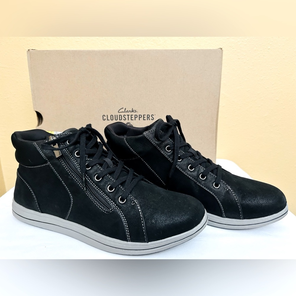 Clarks Cloudsteppers Breeze Glide Ankle Sneaker Black Women’s Size 10 - NEW